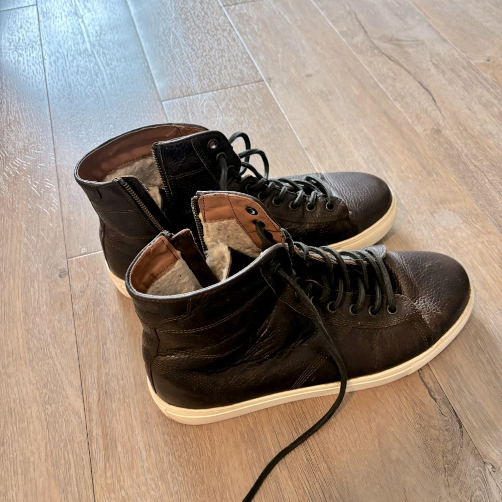 Crown Vintage Waco Sherpa Sneaker Boot